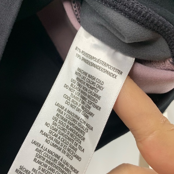 NWT Calvin Klein Performance Colorblock Crop Top, size L - Picture 7 of 10